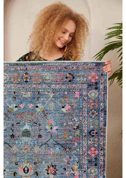 Halı Dekoratif Özel Tasarım Modern İnce Yıkanabilir 800 Gr /M2 Kaymaz Taban Trend Halı modelleri