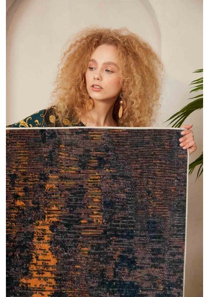 Halı Dekoratif Özel Tasarım Modern İnce Yıkanabilir 800 Gr /M2 Kaymaz Taban Trend Halı modelleri