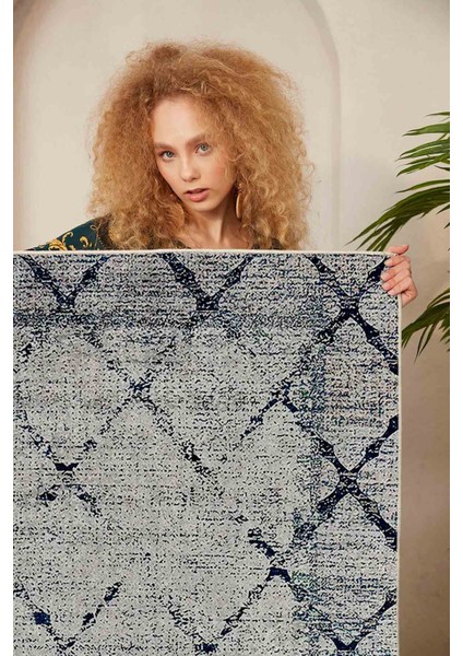 Halı Dekoratif Özel Tasarım Modern İnce Yıkanabilir 800 Gr /M2 Kaymaz Taban Trend Halı modelleri