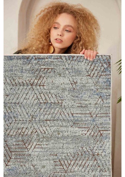 Halı Dekoratif Özel Tasarım Modern İnce Yıkanabilir 800 Gr /M2 Kaymaz Taban Trend Halı modelleri