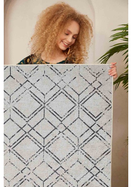 Halı Dekoratif Özel Tasarım Modern İnce Yıkanabilir 800 Gr /M2 Kaymaz Taban Trend Halı modelleri