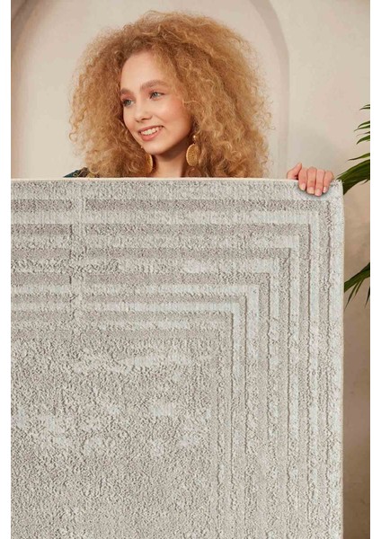 Halı Dekoratif Özel Tasarım Modern İnce Yıkanabilir 800 Gr /M2 Kaymaz Taban Trend Halı