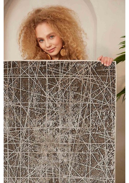 Halı Dekoratif Özel Tasarım Modern İnce Yıkanabilir 800 Gr /M2 Kaymaz Taban Trend Halı modelleri