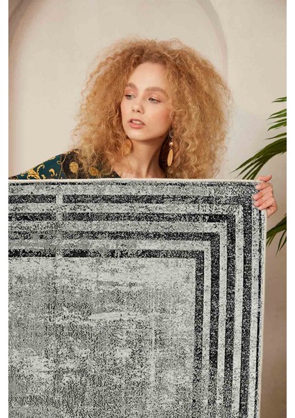 Halı Dekoratif Özel Tasarım Modern İnce Yıkanabilir 800 Gr /M2 Kaymaz Taban Trend Halı modelleri