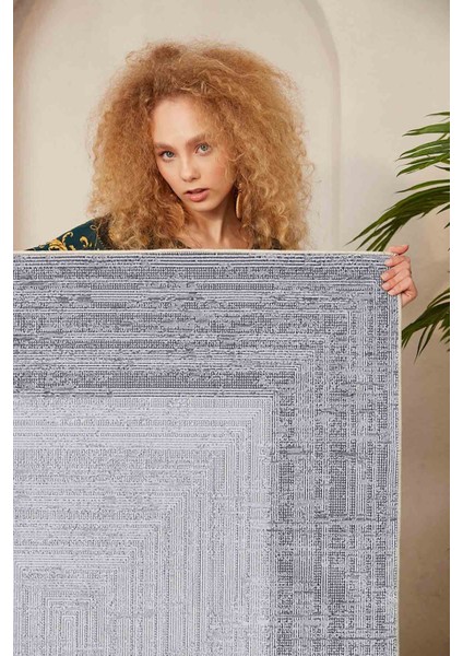 Halı Dekoratif Özel Tasarım Modern İnce Yıkanabilir 800 Gr /M2 Kaymaz Taban Trend Halı modelleri