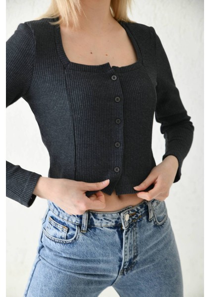Antrasit Düğme Detaylı Örme Crop Bluz indirimleri