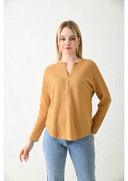 Camel Düğme Detaylı Örme Bluz