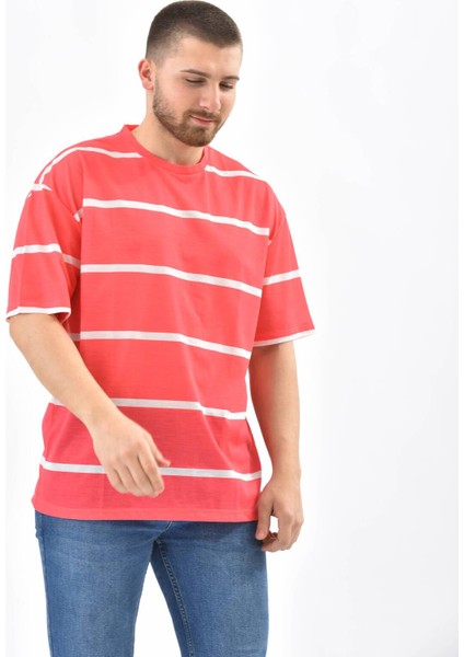 Kırmızı Bisiklet Yaka Çizgili T-Shirt fırsatları