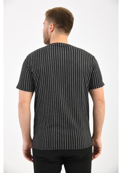 Siyah Bisiklet Yaka Kısa Kollu T-Shirt indirimleri