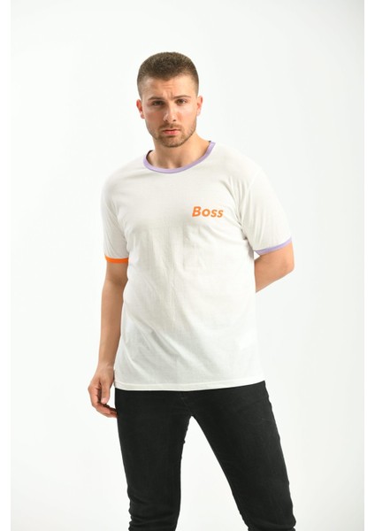 Beyaz Yaka Ve Kol Ucu Detaylı Regular Fit T-Shirt modelleri