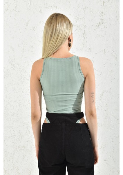 Su Yeşili Halter Yaka Çıtçıtlı Body