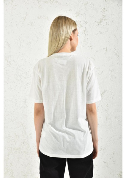Beyaz Create Moment Baskılı T-Shirt fiyatları