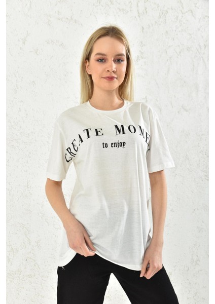 Beyaz Create Moment Baskılı T-Shirt indirimleri