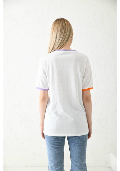 Beyaz Baskılı Regular Fit T-Shirt indirimleri