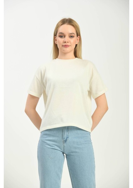 Ekru Yuvarlak Yaka T-Shirt