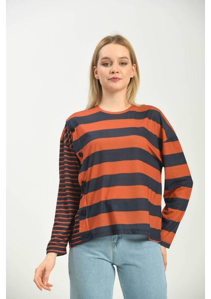 Lacivert Düğme Detaylı Çizgili Örme T-Shirt