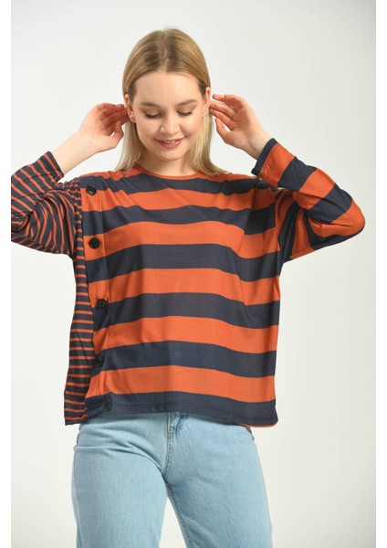Lacivert Düğme Detaylı Çizgili Örme T-Shirt indirimleri