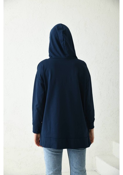 Lacivert Yanları Yırtmaç Detay Kapüşonlu Sweatshirt