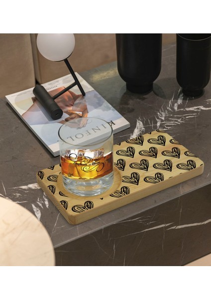 Kişiye Özel Kalpler Tasarımlı Doğal Ahşap Tabaklı Viski Bardağı Sunum Seti Model 1 fiyatları