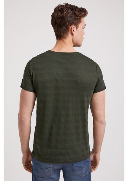 Pamuklu Regular Fit Bisiklet Yaka T Shirt Erkek T Shirt 222 Lcm 242053 5201 fırsatları