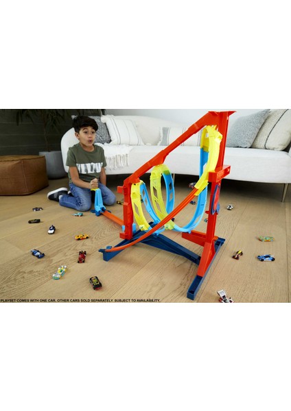Track Builder Spiral Dönüşlü Pist Oyun Seti, Yaratıcı Spiral Pist Yarışları, Hedefi Vurmanın 2 Yolu, 1 Adet Hot Wheels Araç Dahil, 6 Yaş ve Üzeri HDX79