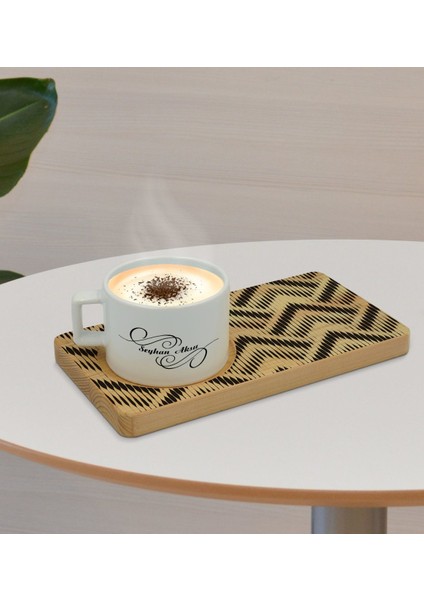 Kişiye Özel Modern Art Tasarımlı Doğal Ahşap Tabaklı Seramik Fincan Sunum Seti Model 17
