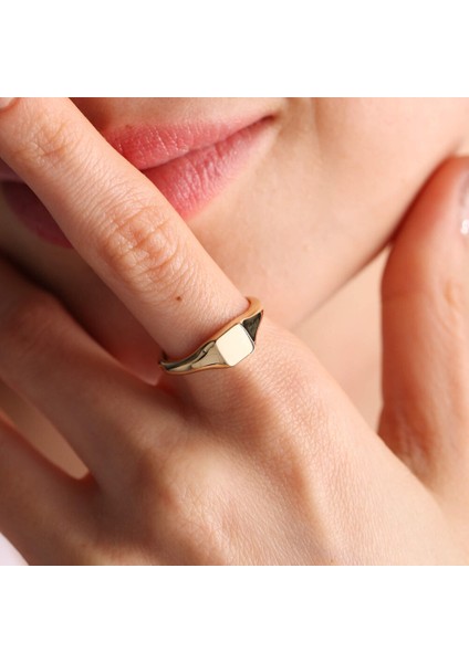 14K Altın Şövalye Yüzük (Kişiselleştir) Kare 0,6 cm