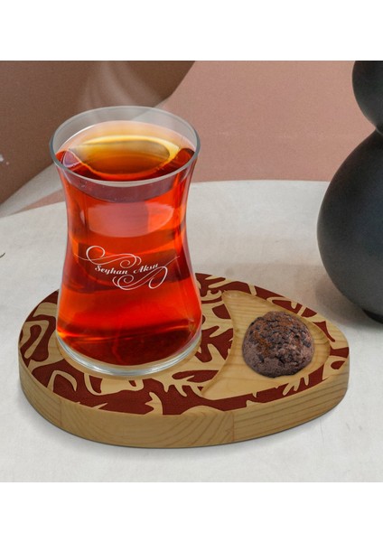 Kişiye Özel Retro Motif Tasarımlı Doğal Ahşap Tabaklı Heybeli Çay Bardağı Sunum Seti Model 2