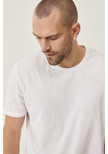 AC&Co / Altınyıldız Classics Erkek Beyaz Slim Fit Dar Kesim Bisiklet Yaka %100 Pamuk 2'li Düz Tişört Paketi
