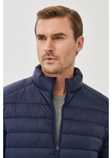 ALTINYILDIZ CLASSICS Erkek Lacivert Standart Fit Normal Kesim Soğuk Geçirmez Casual Mont