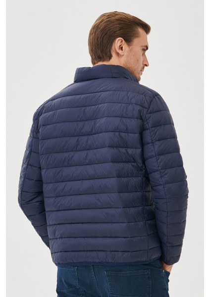 ALTINYILDIZ CLASSICS Erkek Lacivert Standart Fit Normal Kesim Soğuk Geçirmez Casual Mont