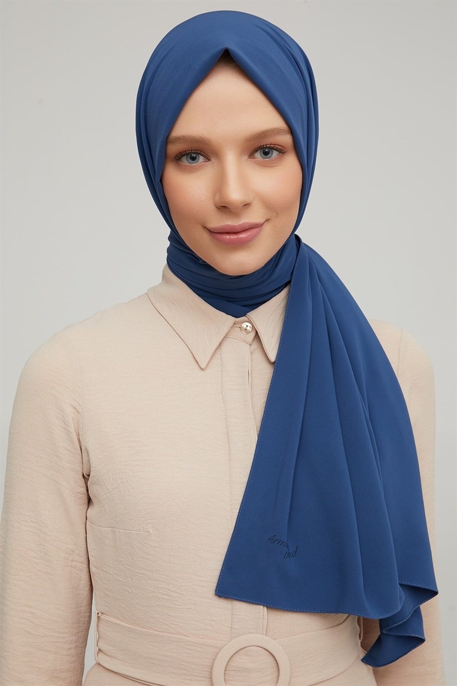 Armine Trend Medine Ipeği Şal 70X200 - Pudra görsel 7