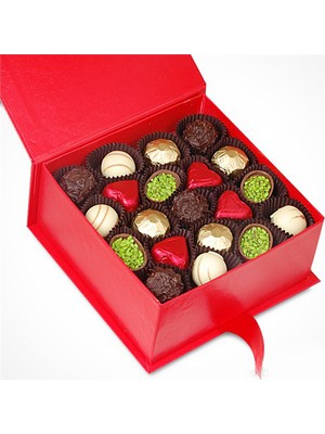 ChocChic Kırmızı Kutuda Spesiyal Sevgililer Günü Çikolatası