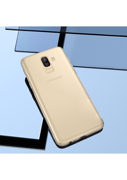 Samsung Galaxy J8 Kılıf Transparent Soft Beyaz