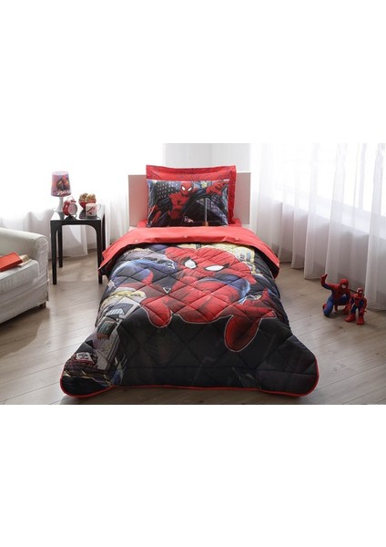 Taç Lisanslı Tek Kişilik Uyku Seti - Spiderman in City