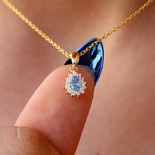 Akua Beyaz Taşlı Minimal Anturaj Damla Gümüş Kolye