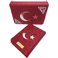 Türk Bayraklı Ayaklık Kutulu Orta Boy Kur'an-ı Kerim