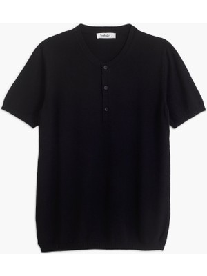 Hateko Siyah Triko Düğmeli Bisiklet Yaka Tişört