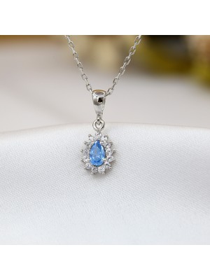 Akua Beyaz Taşlı Minimal Anturaj Damla Gümüş Kolye