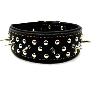 Tasma Market Siyah Çivili Yumuşak Dokulu Deri Köpek Tasması Köpek Boyun Tasması