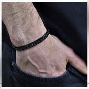 Seven Art Jewelry Doğal Taş / Siyah Varisit Slim Silindir Bileklik / Erkek Bileklik / Kadın Bileklik