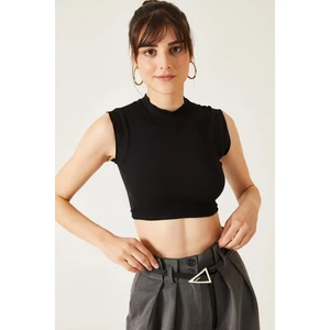 Kadın Dik Yaka Sıfır Kol Kaşkorse Bluz