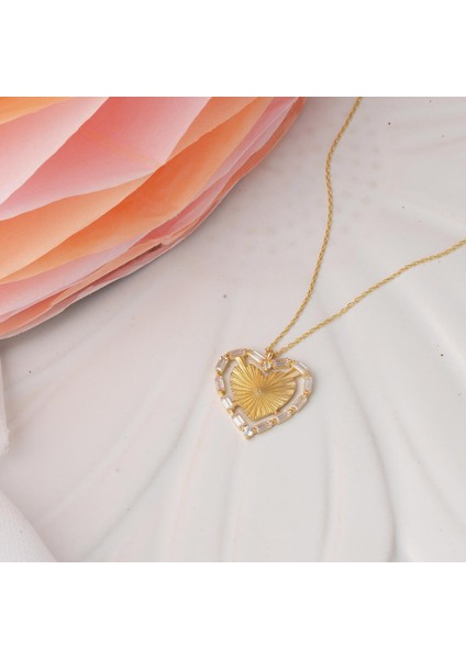 Baget Taşlı Kalp 14 Ayar Altın Kolye fırsatları