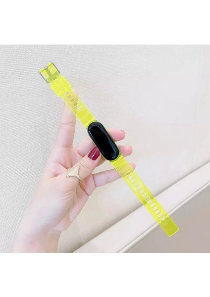 Xiaomi Mi Band 5 ve 6 Uyumlu Şeffaf Silikon Kordon