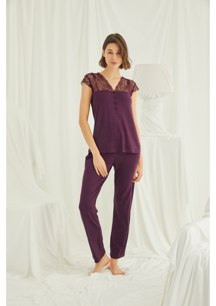 Yakası Kolu ve Omzu Dantelli Önü Düğmeli Pijama Takımı 18420