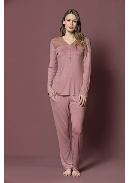 Yakası ve Omzu Dantelli Önü Düğmeli Pijama Takımı 19215