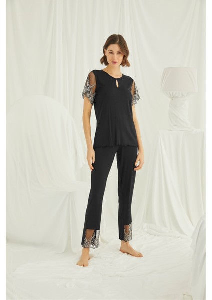 Yakası Detaylı Brode Dantelli Pijama Takımı 19193 fiyatları