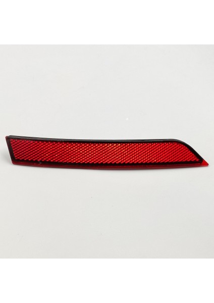 Passat B8 Sağ Iç Tampon Reflektörü 3G0945104A