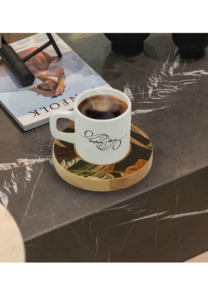 Kişiye Özel Çiçekler Tasarımlı Doğal Ahşap Tabaklı Türk Kahvesi Fincanı Model 4