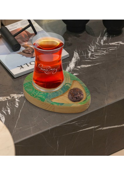 Kişiye Özel Deniz Kabukları Tasarımlı Doğal Ahşap Tabaklı Heybeli Çay Bardağı Sunum Seti Model 1